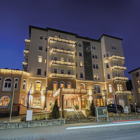 里克希富略拉达沃斯酒店 外观 照片